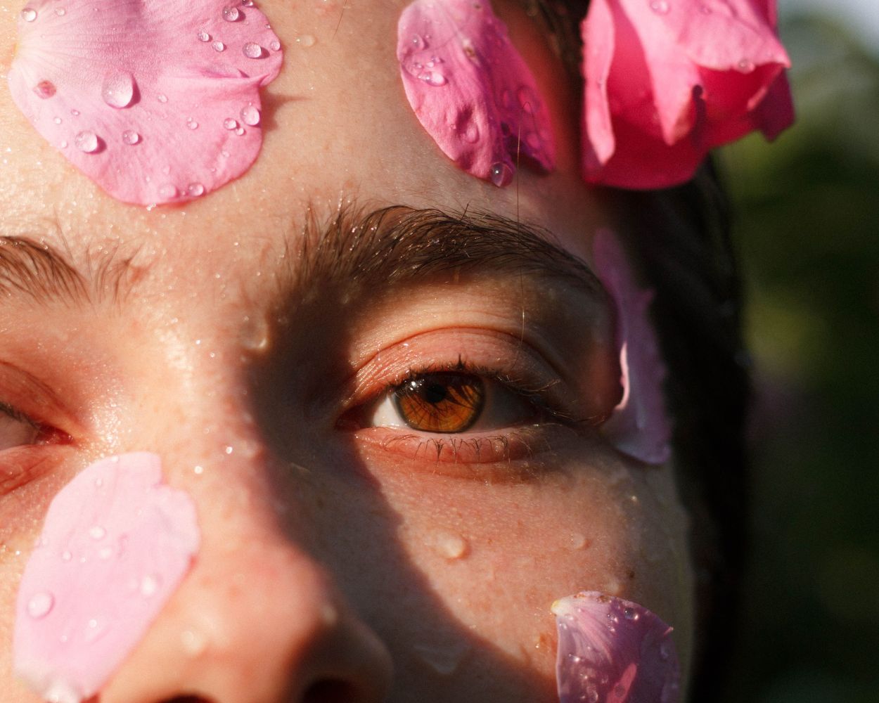 Rose Oil Blend Benefits